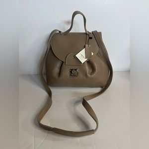 NWT I Medici Italian 2-way wear Leather Pebble Backpack Handbag.